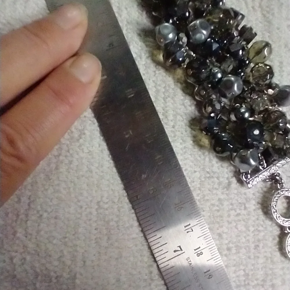 Wide premier designs beaded toggle silvertone chain bracelet